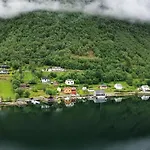 Fully Equipped By The Fjord 펜션 *