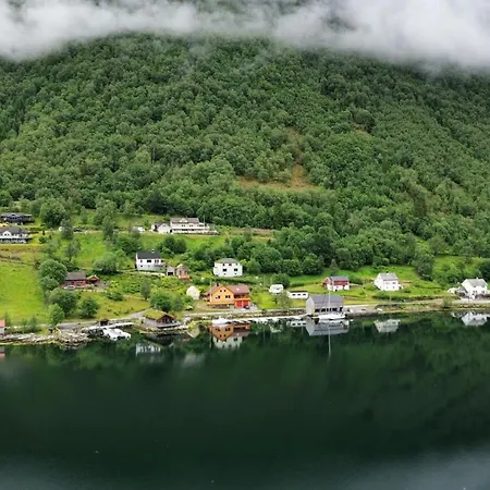 Fully Equipped By The Fjord Tatil Evi *