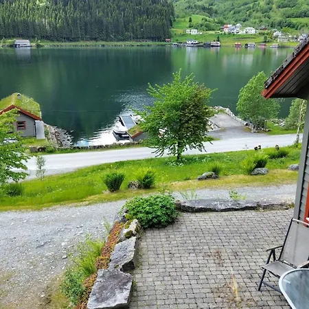 Fully Equipped By The Fjord * Volda
