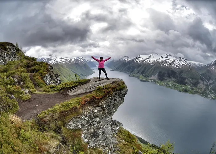 Fully Equipped By The Fjord * Volda