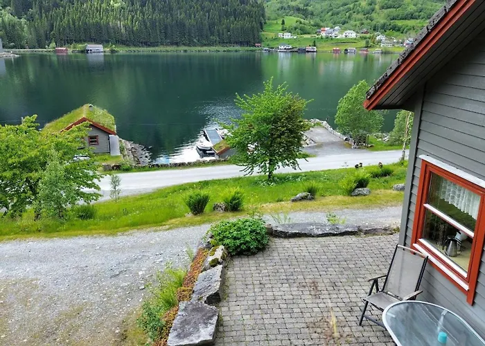 Fully Equipped By The Fjord * Volda